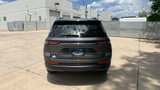 Used 2025 Jeep Grand Cherokee Altitude image 3