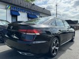 Used 2021 Volkswagen Passat 2.0T R-Line image 5