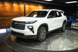 Used 2025 Chevrolet Traverse LT image 2