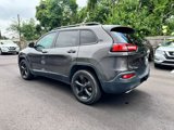 Used 2018 Jeep Cherokee Limited w/ Luxury Group image 4