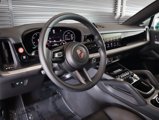 Used 2025 Porsche Cayenne Coupe image 4