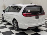 New 2025 Chrysler Pacifica Pinnacle image 4