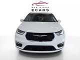 Used 2022 Chrysler Pacifica Touring-L w/ Uconnect Theater Family Group image 2