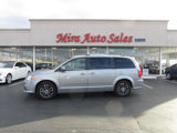 Used 2017 Dodge Grand Caravan SXT image 2