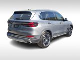 New 2026 BMW X5 xDrive50e w/ Premium Package image 4
