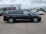 Certified 2023 Chrysler Pacifica Limited image 4