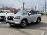 New 2025 Nissan Pathfinder Platinum image 2