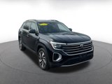 Used 2024 Volkswagen Atlas SE image 3