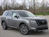 New 2025 Nissan Pathfinder SL w/ SL Premium Package image 2