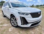 Used 2022 Cadillac XT6 Premium Luxury image 3