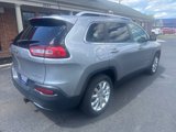 Used 2017 Jeep Cherokee Limited image 5