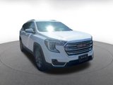 Used 2024 GMC Terrain SLT image 3