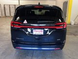 New 2025 Chrysler Pacifica Select image 6