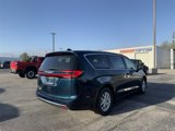 New 2025 Chrysler Pacifica Select image 3