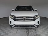 Used 2022 Volkswagen Atlas Cross Sport SE w/ Panoramic Sunroof Package image 3