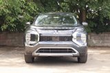 New 2025 Mitsubishi Outlander SE image 3