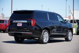 Used 2021 GMC Yukon XL SLT w/ SLT Luxury Plus Package image 3
