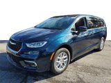 New 2023 Chrysler Pacifica Touring-L image 2