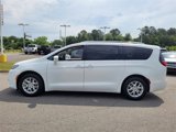Used 2021 Chrysler Pacifica Touring-L image 5
