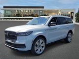 New 2025 Lincoln Navigator Reserve image 2