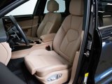 Certified 2024 Porsche Macan image 5