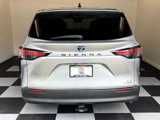 Used 2021 Toyota Sienna XLE image 5