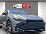 Used 2023 Toyota Crown Limited image 2