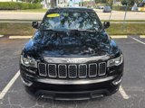 Used 2018 Jeep Grand Cherokee Laredo image 3