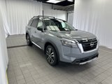 New 2025 Nissan Pathfinder Platinum image 3