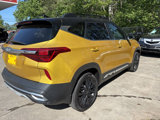 Used 2022 Kia Seltos Nightfall Edition image 5