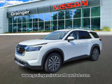 New 2025 Nissan Pathfinder SL image 2