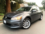 Used 2017 Volkswagen Golf SE image 2