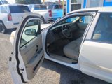 Used 2011 Ford Crown Victoria LX w/ Comfort Appearance Pkg image 4