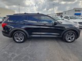 Used 2022 Ford Explorer XLT w/ Equipment Group 202A image 4