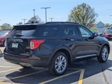 Used 2022 Ford Explorer XLT w/ Equipment Group 202A image 3