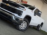 Used 2024 Chevrolet Silverado 2500 LT image 2