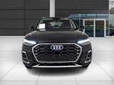 Used 2024 Audi Q5 e Prestige w/ Prestige Package image 2