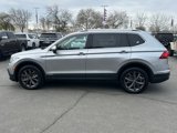 Used 2022 Volkswagen Tiguan SE image 3