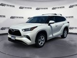 Used 2020 Toyota Highlander LE image 3