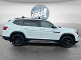 Used 2024 Volkswagen Atlas Peak Edition SE image 2