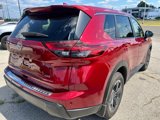 Used 2025 Nissan Rogue SV image 5