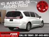 New 2025 Chrysler Pacifica Select image 5
