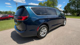 Used 2024 Chrysler Pacifica Touring-L image 5