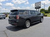 Used 2023 Chevrolet Suburban Premier image 3