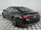New 2025 Lexus ES 300h w/ Premium Package image 4