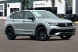 Used 2023 Volkswagen Tiguan SE R-Line image 2