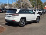 New 2025 Jeep Grand Cherokee Limited w/ Luxury Tech Group II image 5