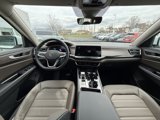 New 2025 Volkswagen Atlas SEL image 3