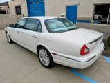 Used 2007 Jaguar XJ8 L image 4