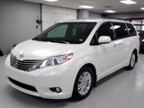 Used 2017 Toyota Sienna XLE image 4